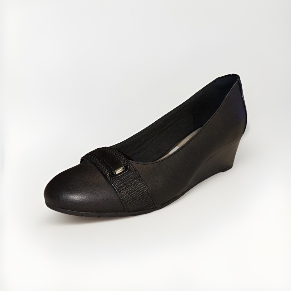 Clarks | Collection Flores Poppy Black Leather 1.5" Wedge Heels Size 6.5 M